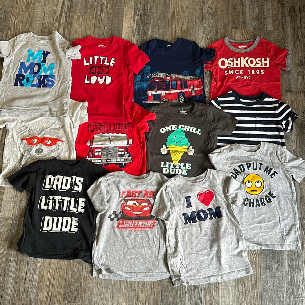 Short sleeves t-shirts size 4T